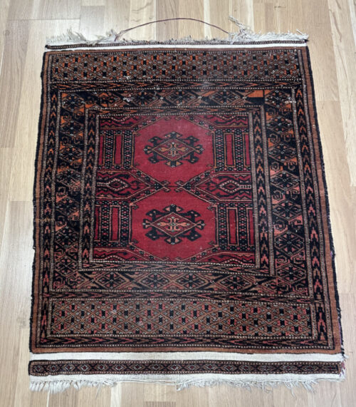 Vintage Orientteppich mit rotem Mittelmedaillon 80 x 66 cm