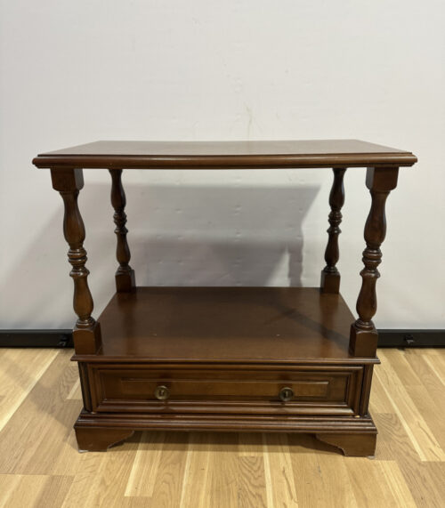 Vintage Beistelltisch aus Massivholz mit Schublade