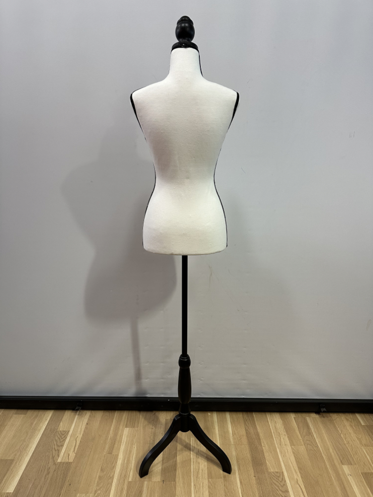 Schneiderpuppe auf Holzfuss mit verstellbarer Höhe – Bild 2