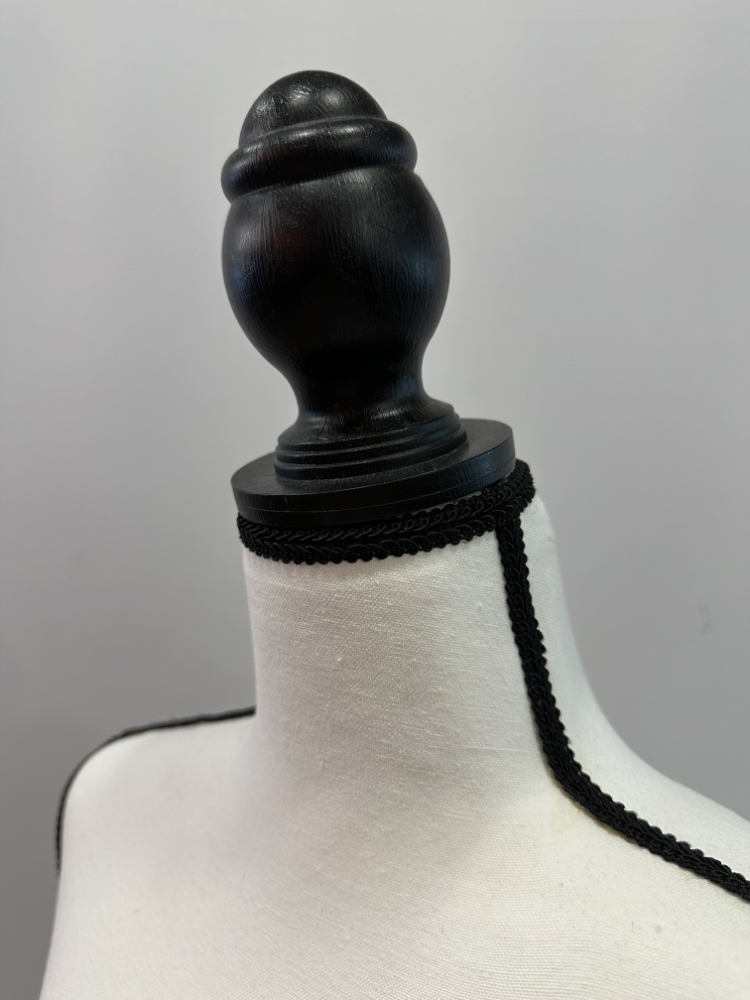 Schneiderpuppe auf Holzfuss mit verstellbarer Höhe – Bild 3