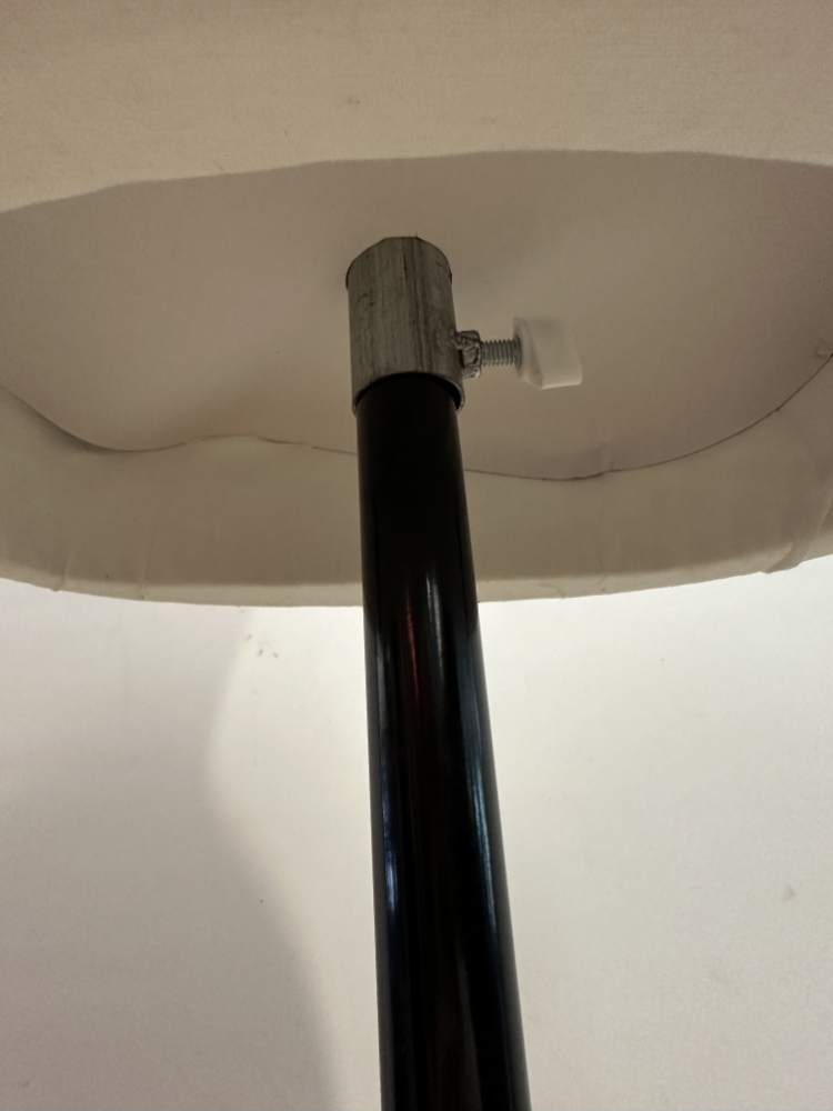 Schneiderpuppe auf Holzfuss mit verstellbarer Höhe – Bild 6