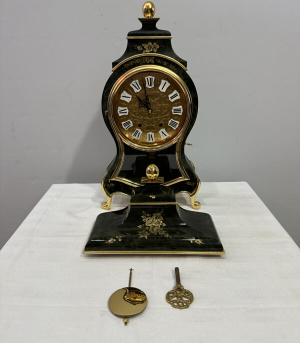 Vintage Tischuhr im Barockstil von Bucherer, 1960er/70er Jahre – Swiss Made mit Unterteil