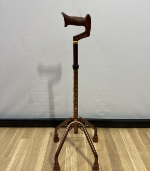 Stabiler Gehstock mit Vierfuß – höhenverstellbar und rutschsicher