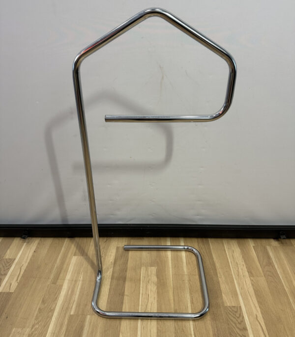 Vintage Stummer Diener aus verchromtem Stahlrohr – 1970er, Bauhaus Stil