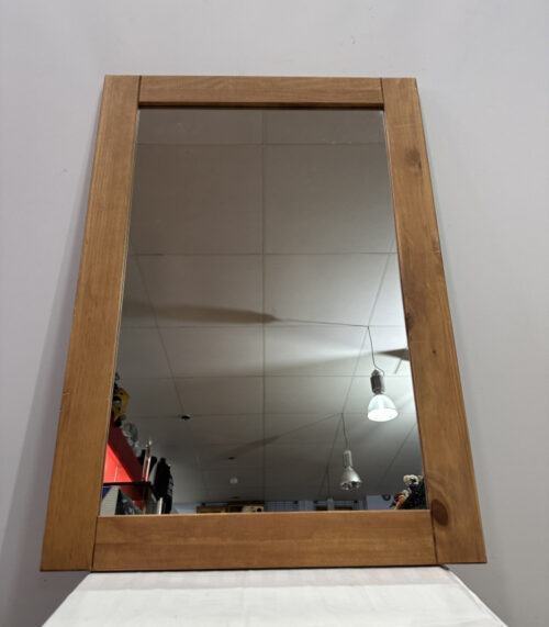 Rechteckiger Wandspiegel mit Holzrahmen 70 x 100 cm, Made in Brazil