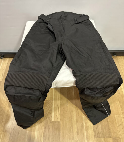 Vengo Motorradhose – Grösse L mit herausnehmbarem Innenfutter
