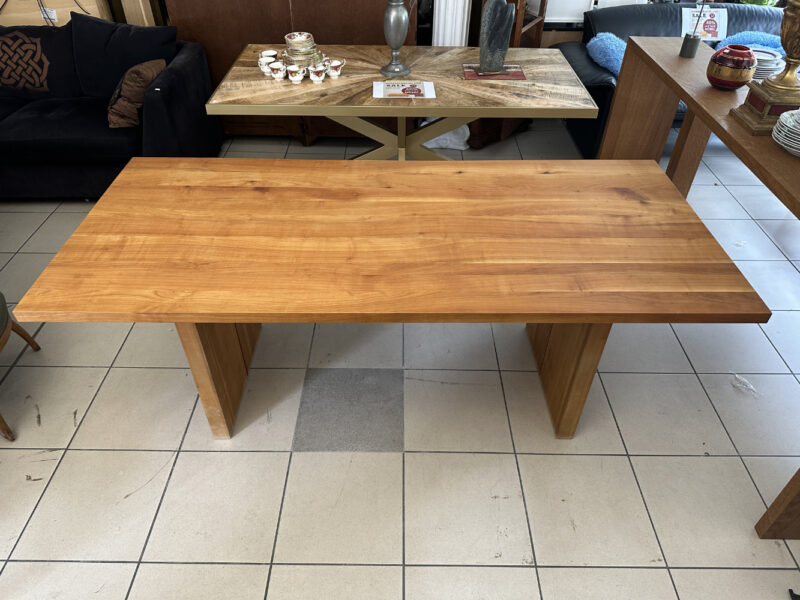 Esstisch aus massivem Kirschbaumholz, 200 cm