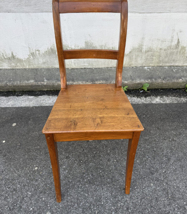 Antiker Biedermeier-Stuhl aus Nussbaumholz um ca. 1850-1880
