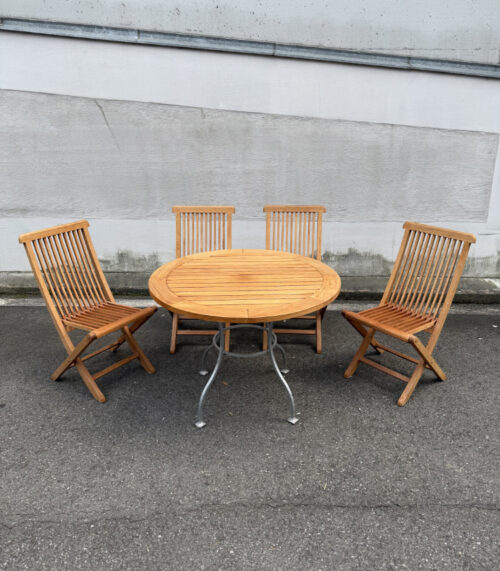 Gartenset aus Eukalyptus Holz mit verzinktem Gestell, FSC-zertifiziert