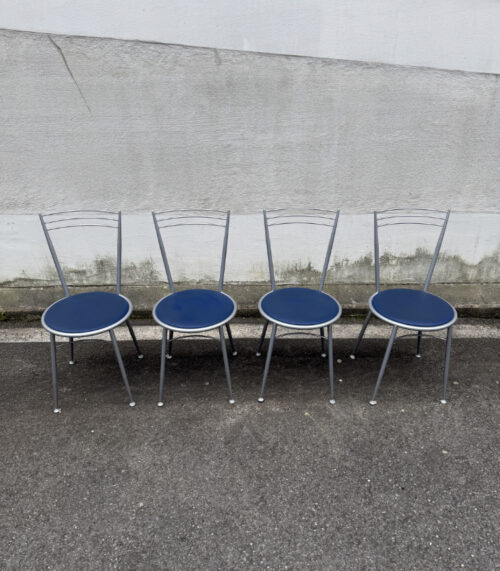 4er-Set Bistrostühlen mit blauer Sitzfläche