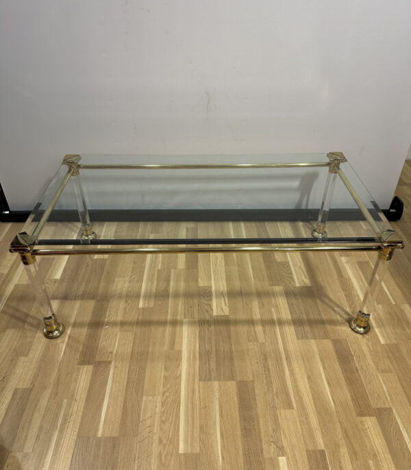 Vintage Hollywood Regency Couchtisch aus Glas, Messing und Plexiglas ca. 1970er Jahre