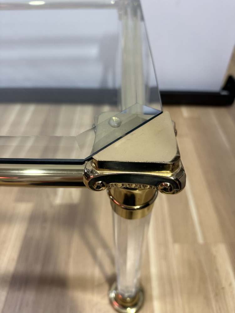 Vintage Hollywood Regency Couchtisch aus Glas, Messing und Plexiglas ca. 1970er Jahre – Bild 2