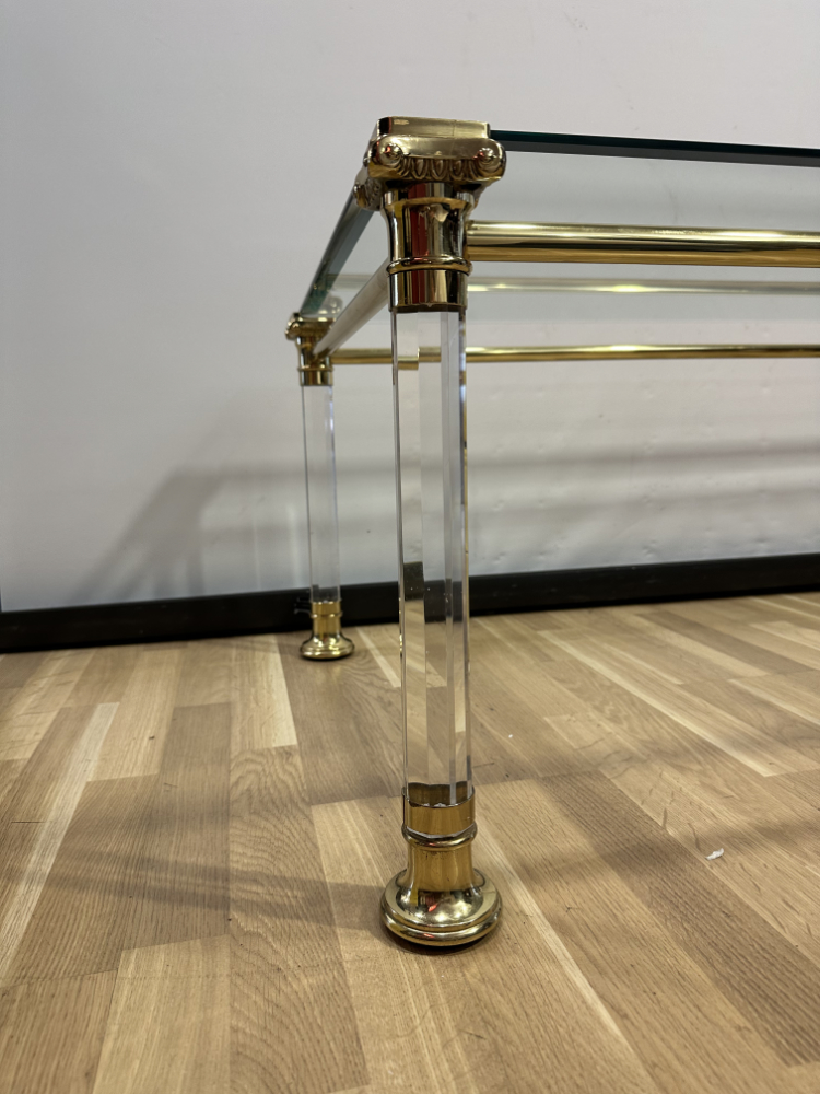 Vintage Hollywood Regency Couchtisch aus Glas, Messing und Plexiglas ca. 1970er Jahre – Bild 3