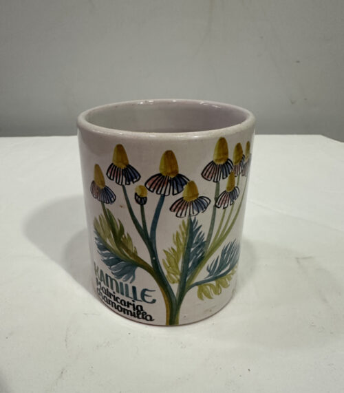 Keramikbecher "Kamille, Matricaria chamomilla" von Breitenbach Luzern