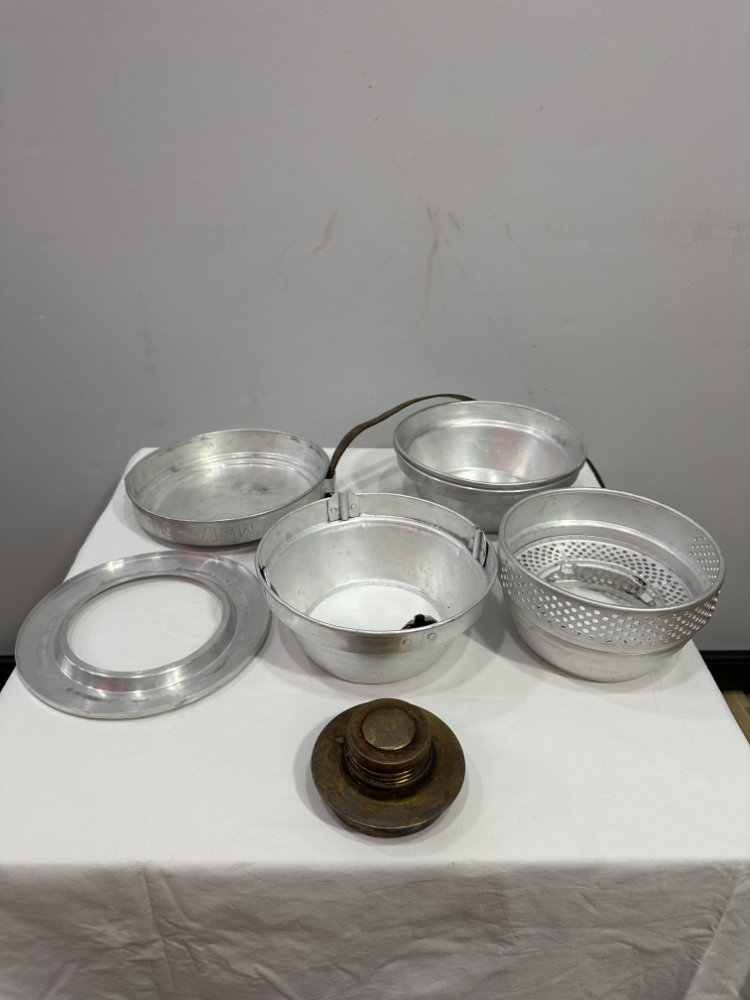 Vintage META-50 Kochset aus Aluminium mit Brenner und Griffen ca. 1950er Jahre – Bild 10