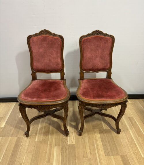 2er-Set antike Louis XV Stühle aus Nussbaum mit rotem Samtbezug
