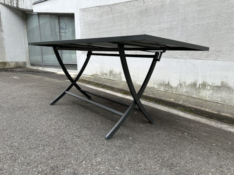 Gartentisch von Vermobil Italy – Klappbarer Outdoor-Tisch in Anthrazit 185  x 86 cm – Bild 4