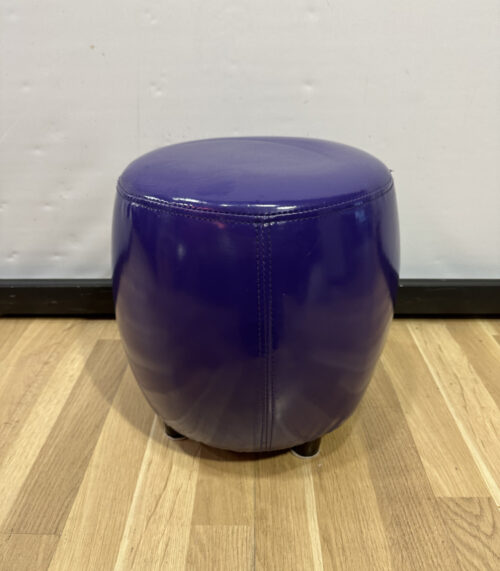 Vintage Hocker rund aus Kunstleder in Violett 1970er Jahre