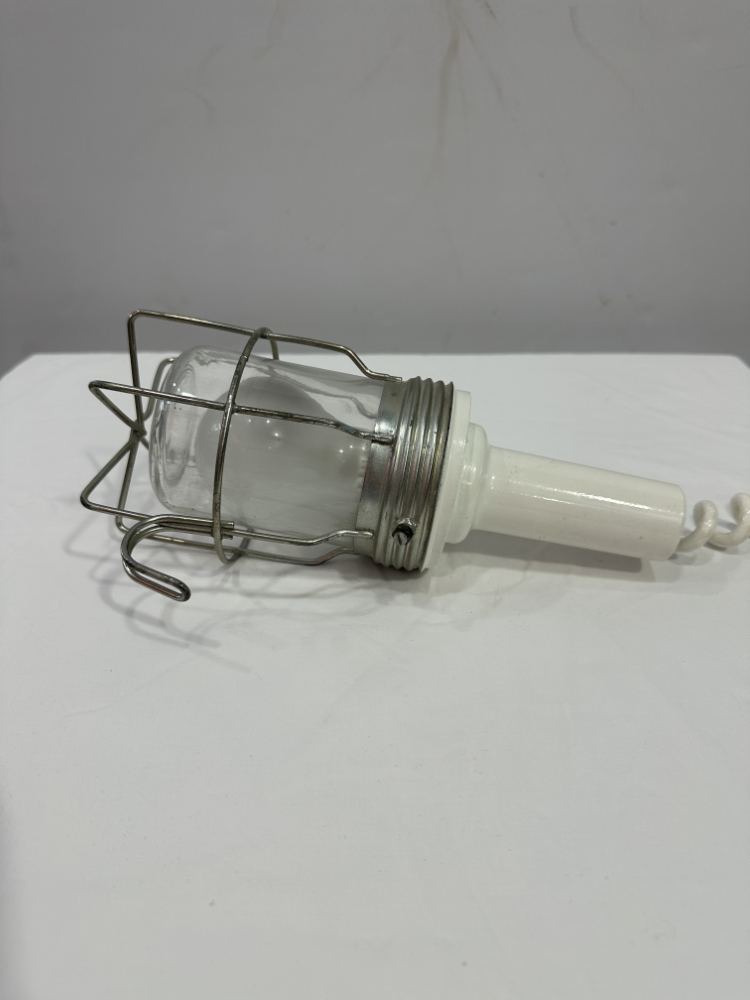 Vintage Industrieleuchte mit Metallsockel und Schutzkorb, ca. 1960er Jahre – Bild 2