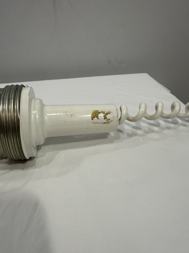 Vintage Industrieleuchte mit Metallsockel und Schutzkorb, ca. 1960er Jahre – Bild 6