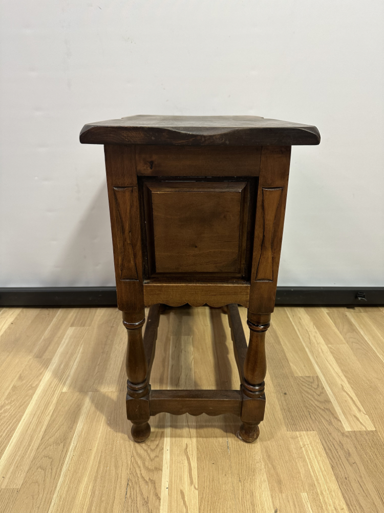 Antike spanische Kommode aus massivem Holz (ca. frühes 20. Jahrhundert) – Bild 3