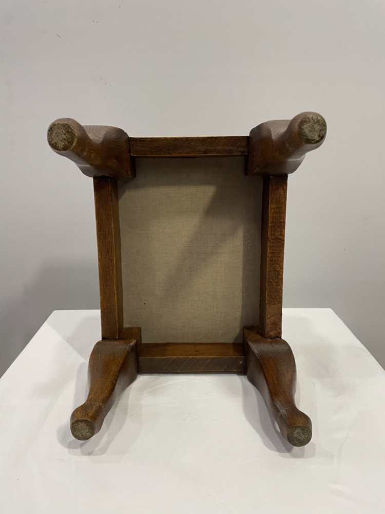 Antiker Hocker im Barockstil mit floraler Stickerei, ca. 1920er Jahre – Bild 5