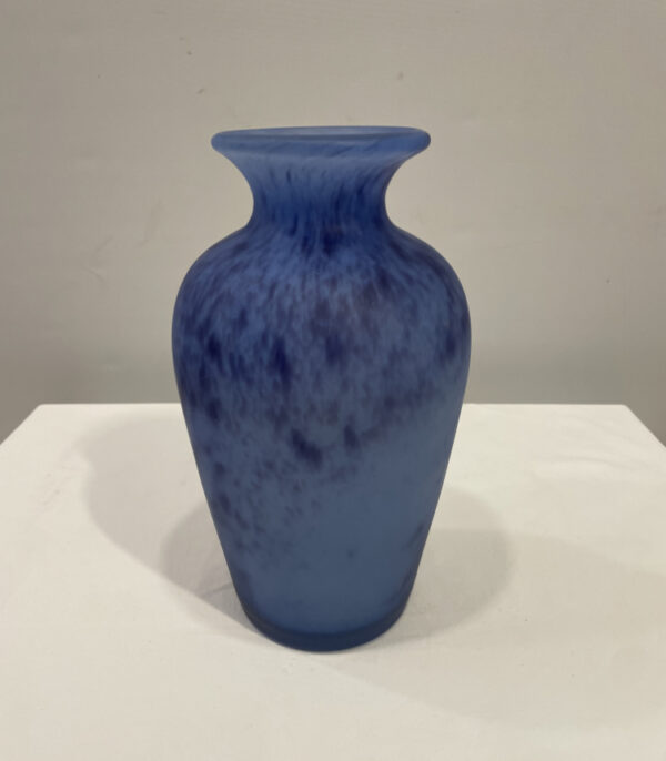 Vintage La Rochère Glasvase in sattem Blau, signiert, ca. 1980er Jahre