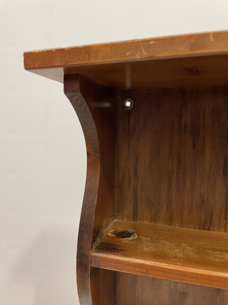 Vintage Landhaus Wandregal aus Massivholz mit Schubladen ca. 1970er Jahre – Bild 5