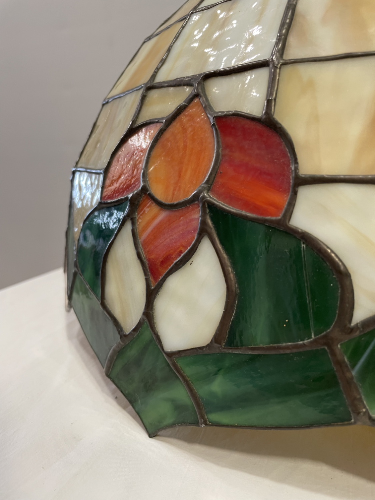 Vintage Tiffany-Stil Deckenlampe aus Glas mit Blumenmuster ca. 1980er Jahre – Bild 5