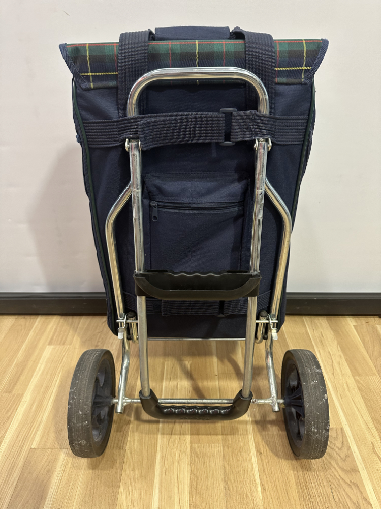 Einkaufstrolley Andersen mit Karomuster und Klappgestell – Bild 9