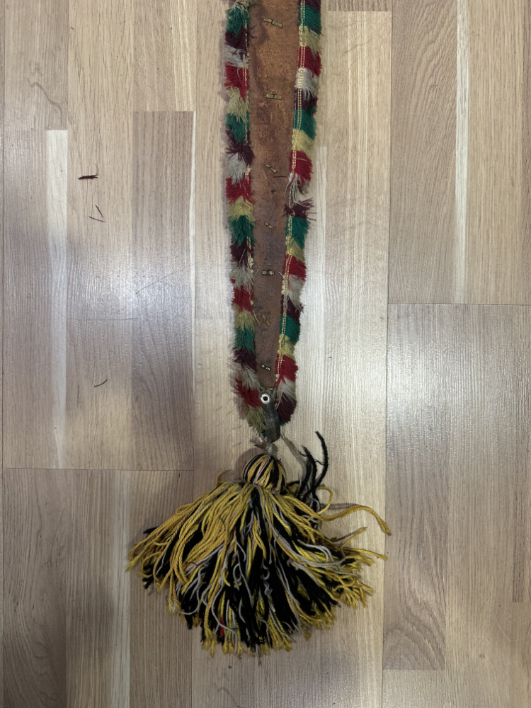 Vintage Schweizer Staatsriemen mit bunten Wollquasten und Messingbeschlägen, ca. 1960er Jahre – Bild 8