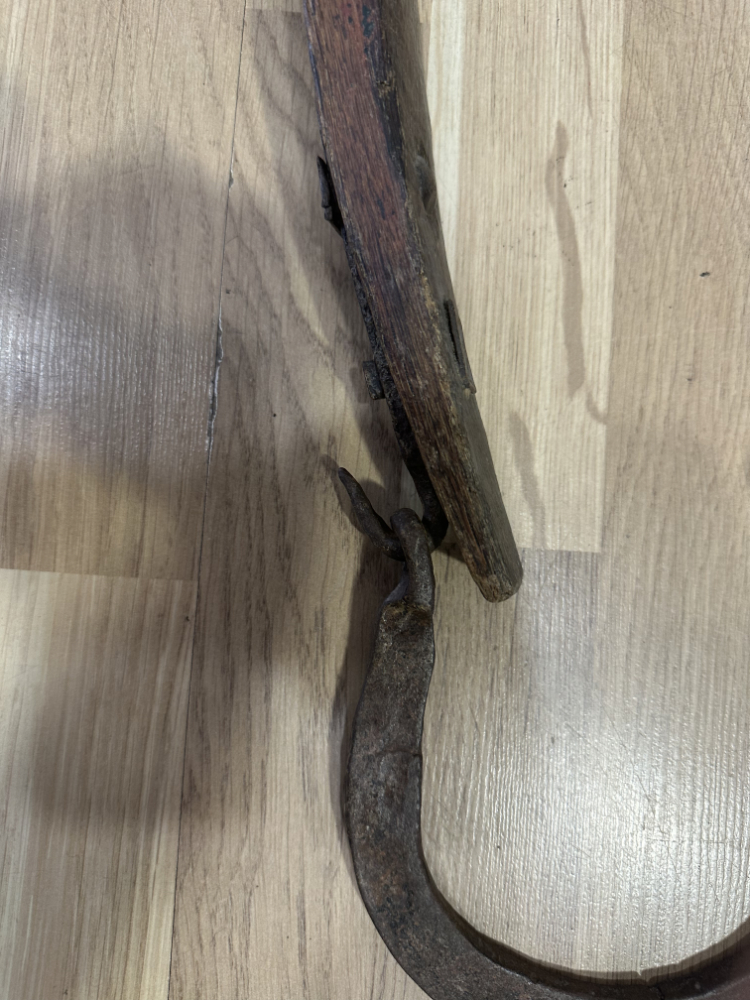 Antikes hölzernes Kuhjoch mit Eisenbeschlag, ca. frühes 20. Jahrhundert – Bild 6