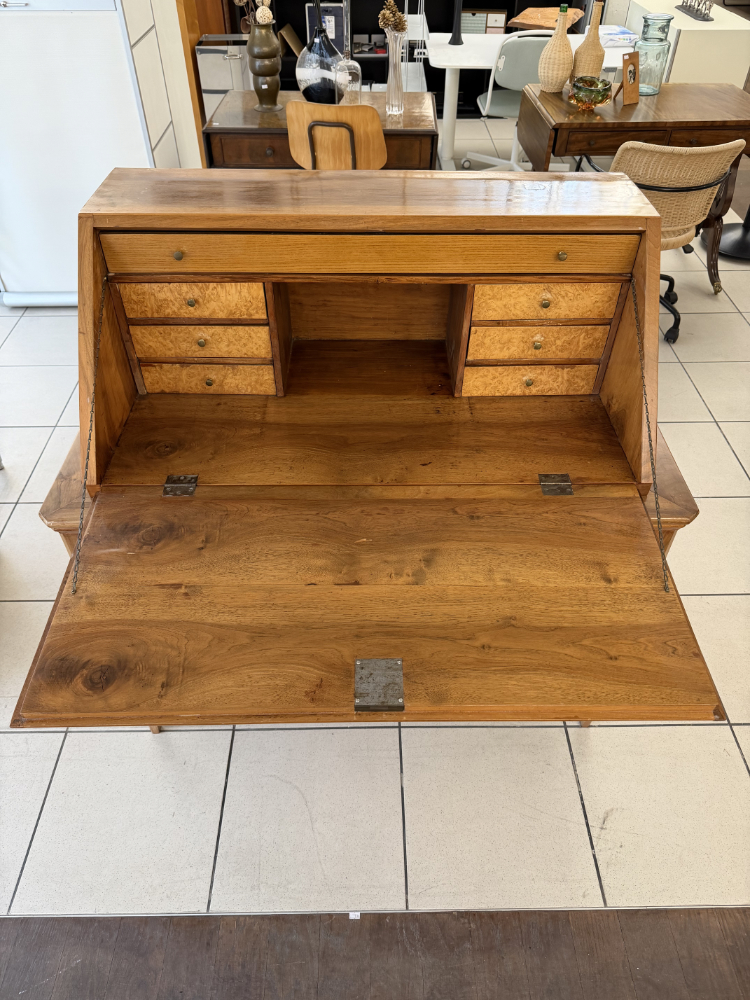 Antiker Biedermeier Sekretär aus Nussbaum mit Schreibklappe (ca. 1830–1850) – Bild 7