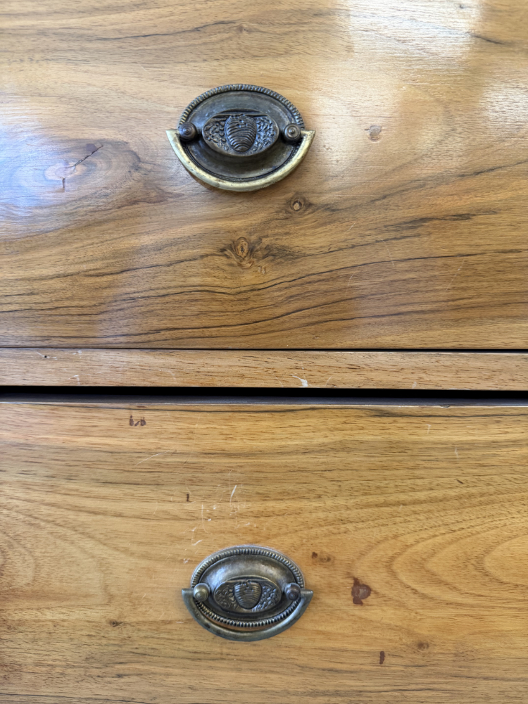 Antiker Biedermeier Sekretär aus Nussbaum mit Schreibklappe (ca. 1830–1850) – Bild 11