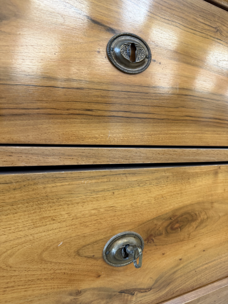 Antiker Biedermeier Sekretär aus Nussbaum mit Schreibklappe (ca. 1830–1850) – Bild 12