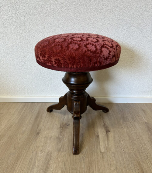 Vintage Klavierhocker aus Holz mit rotem Veloursbezug, ca. 1950er-1960er Jahre