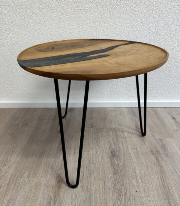 Holzstangl Beistelltisch rund aus Massivholz mit Epoxidharz River