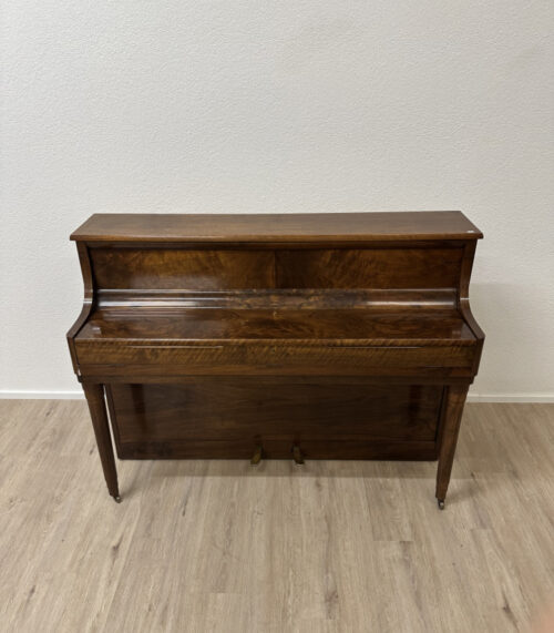 Vintage Klassisches Klavier RIPPEN mit Nussbaumfurnier (ca. 1950er Jahre)