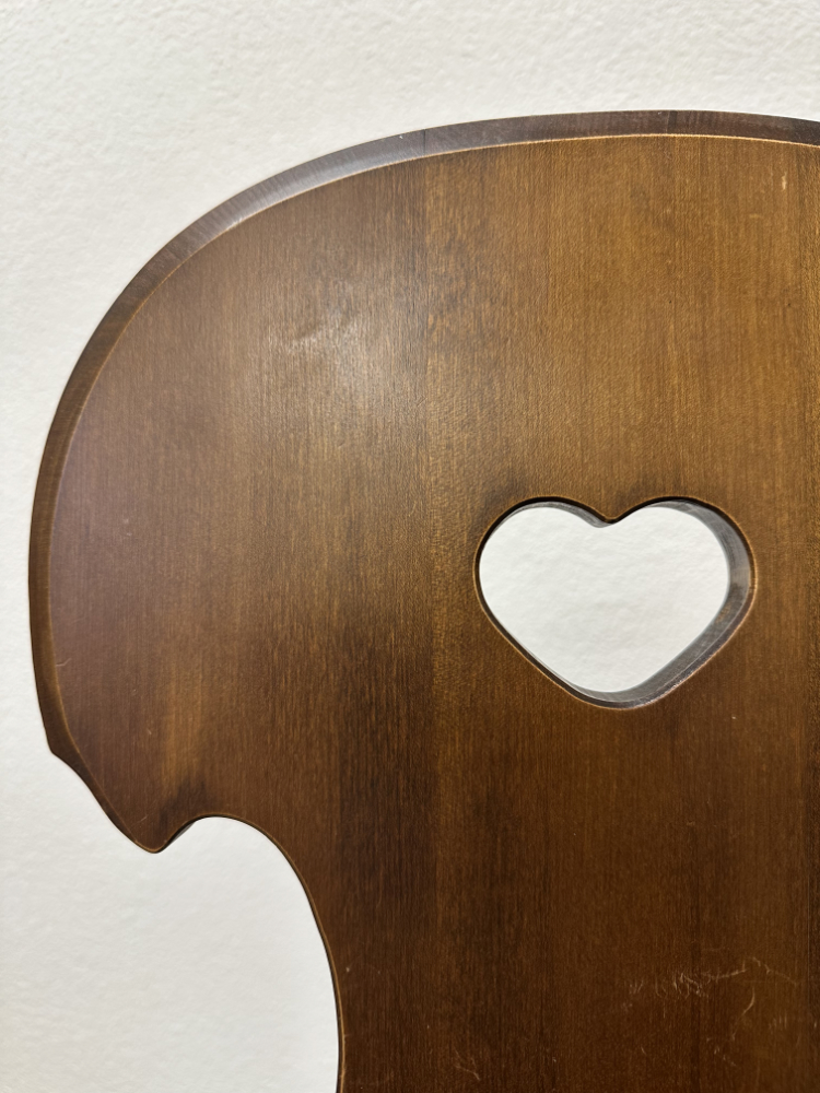 Rustikale Stabellenstühle aus Massivholz mit Herzlehne im 6er-Set – Bild 7