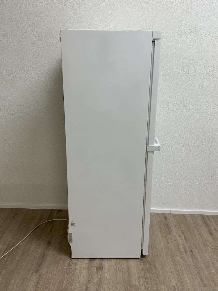 Miele NoFrost Gefrierschrank FN12620S (224 l Nutzinhalt) – Bild 3