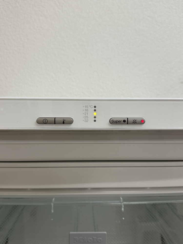 Miele NoFrost Gefrierschrank FN12620S (224 l Nutzinhalt) – Bild 5