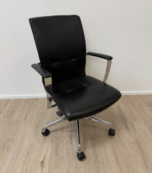 ZUCO Bürodrehstuhl aus schwarzem Leder mit Chromgestell