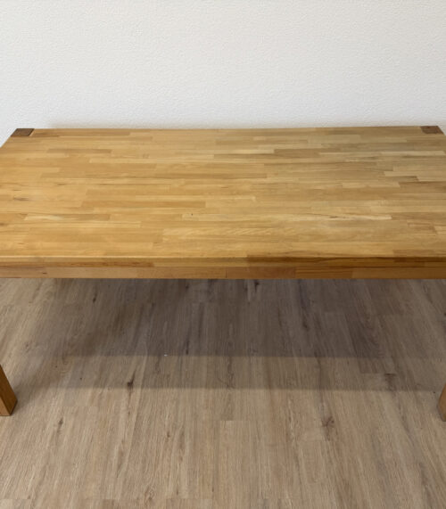 Moderner Esstisch aus Buchenholz mit Blockbeinen, 180 x 90 cm