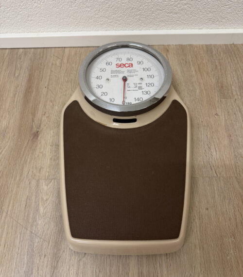 Vintage Personenwaage seca – mechanische Badezimmerwaage bis 150 kg