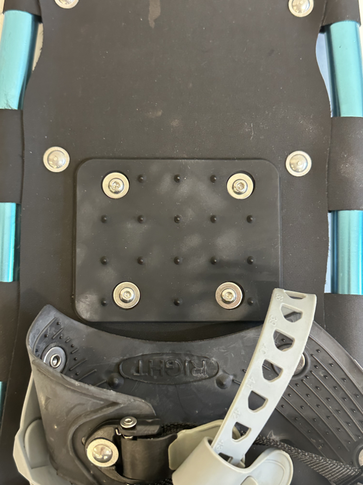 Moderne Schneeschuhe Adventuridge mit Steighilfe und Riemenbindung – Bild 7