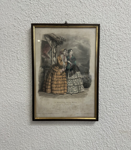 Antiker Mode-Stich "Le Moniteur de la Mode" mit Damenfiguren im Goldrahmen, 19. Jahrhundert