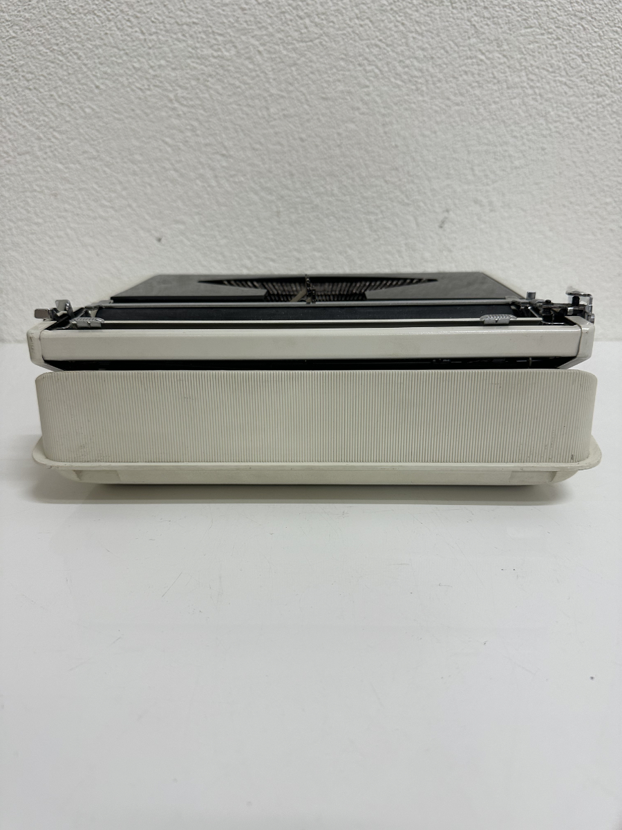 Vintage Mid Century Reiseschreibmaschine Remington Monarch-2 (ca. 1960er Jahre) – Bild 14