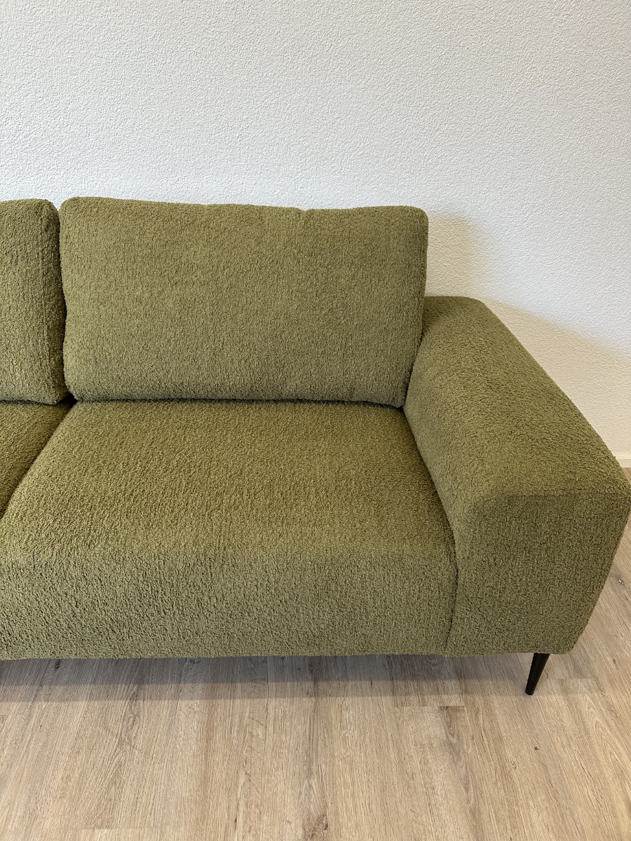 2-Sitzer Sofa Hyago in Olivgrün Bouclé, Neu – Bild 5