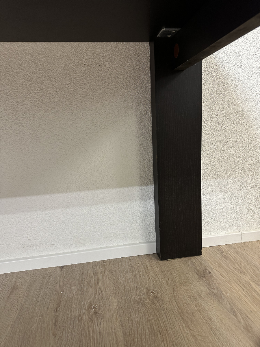 Moderner Tisch in Dunkelbraun Schwarz, rechteckig und zeitlos – Bild 7