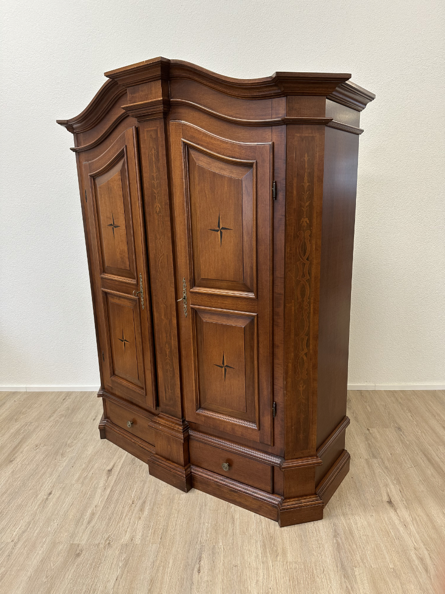 Klassischer Furnier-Schrank mit Intarsien und 2 Schubladen – Bild 3